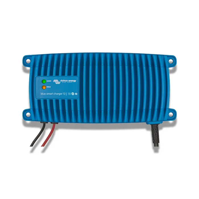 Chargeur-de-batterie-IP67-12V-13A-BlueSmart-Victron-Energy-1 Chargeur de batterie IP67 24V 12A – BlueSmart – Victron Energy - Image 1