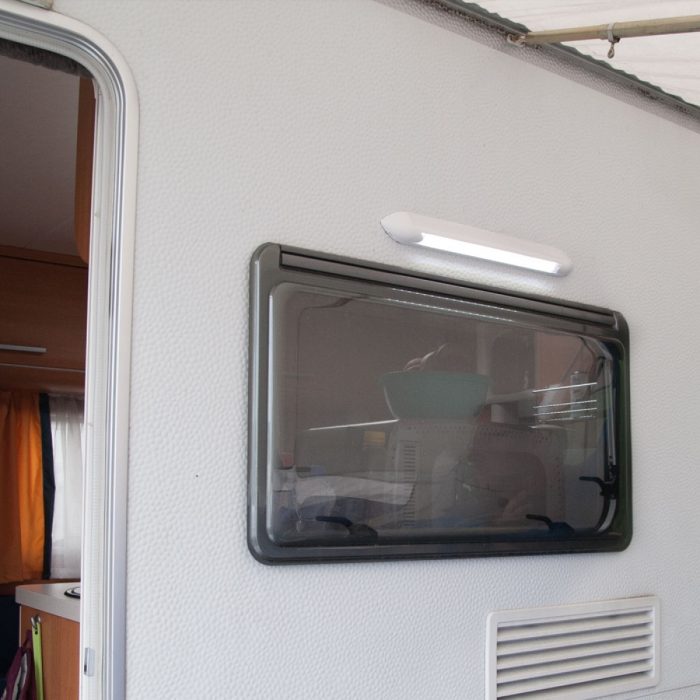 9 LED LIGHT IVT - Image 5