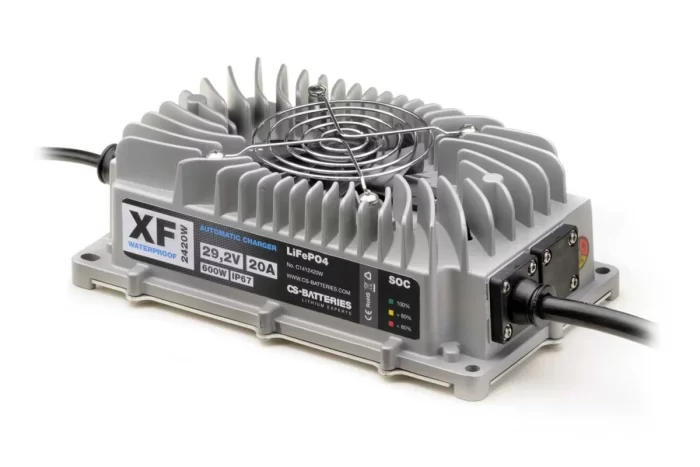 cs-electronic-xf2420w-automatik-waterproof-lifepo4-24v-20a-ladegeraet-im-metallgehaeuse-600w-wasserdicht-ip67 CS-ELECTRONIC XF2420W Automatic Waterproof LiFePO4 24V/20A - Image 1